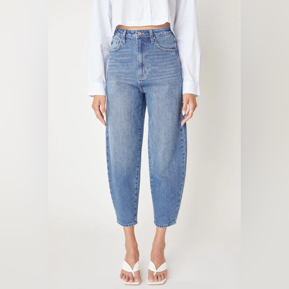 KanCan Ivy Ultra High Rise Balloon Fit Jeans Medium Wash Size 11/29